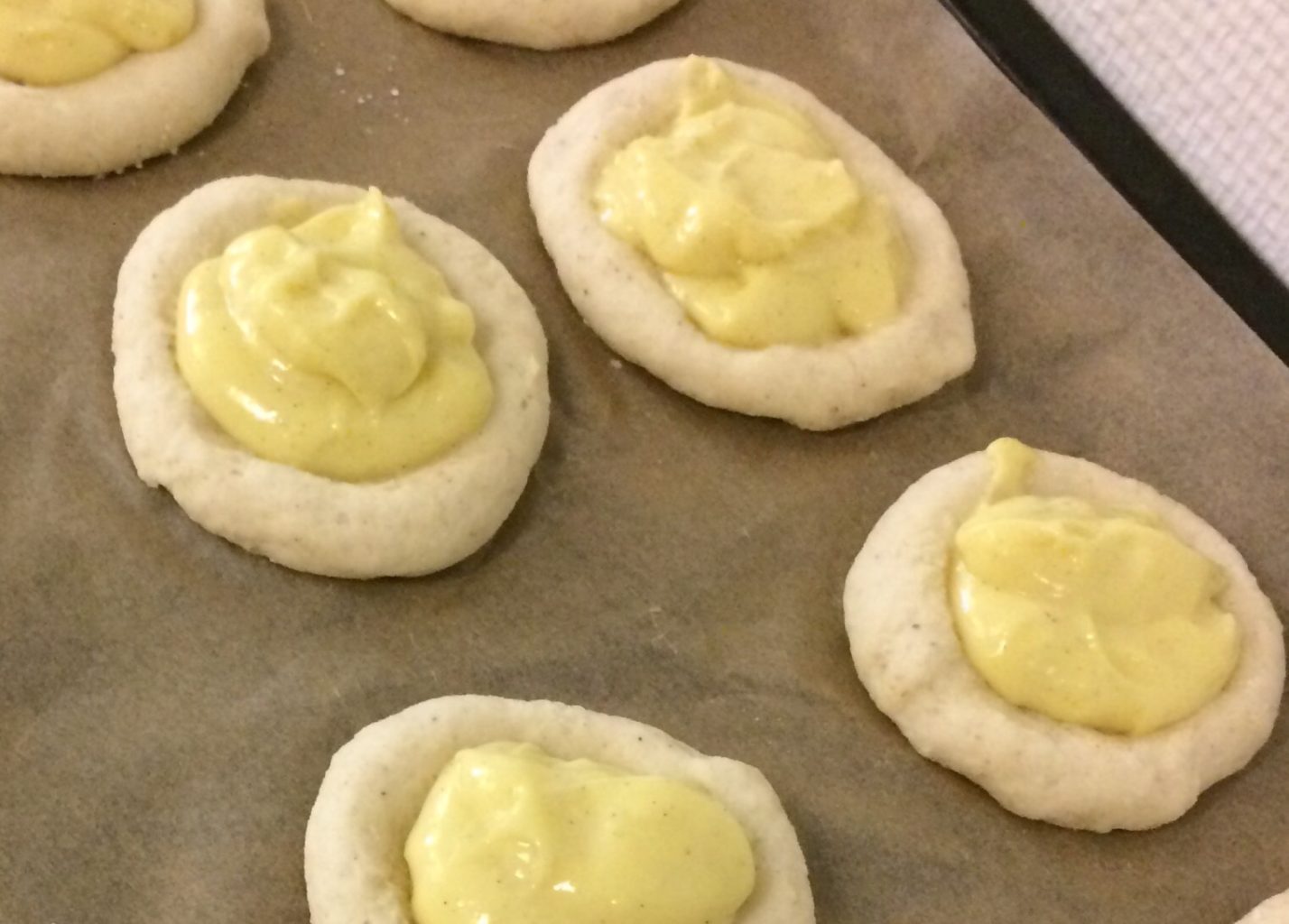 Glutenfrie og laktosefrie skoleboller Glutenfrie og laktosefrie skoleboller